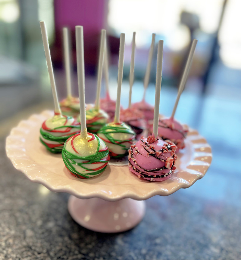 Holiday Cake Pops